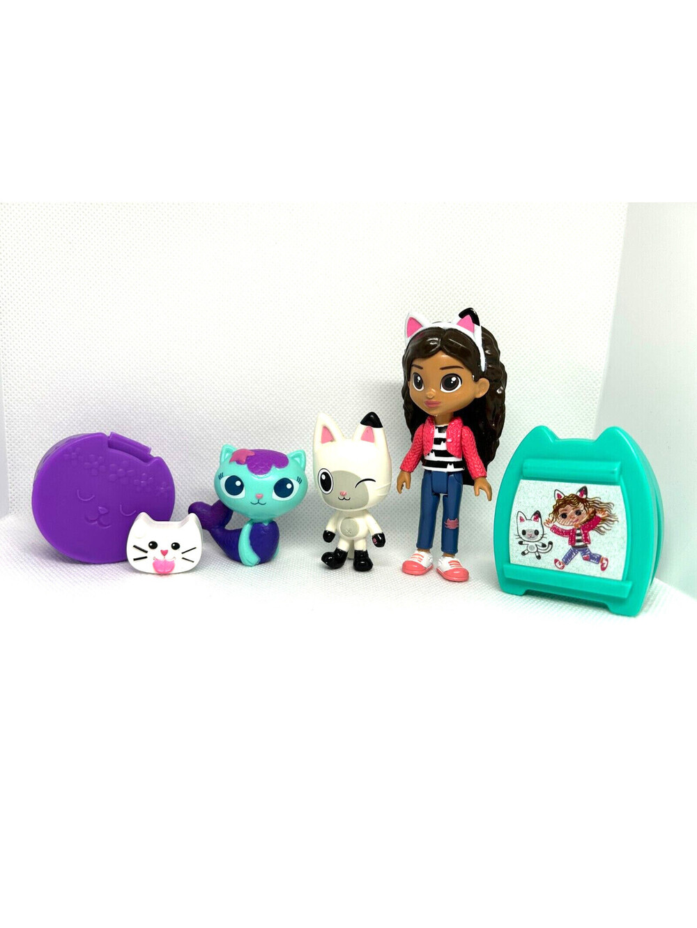 Gabby's Dollhouse Figures - Lot of 6 - Pandy Paws, MerCat, and Cakey Cat